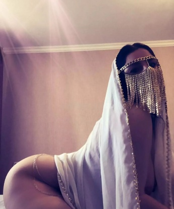 Юлия, 23 года